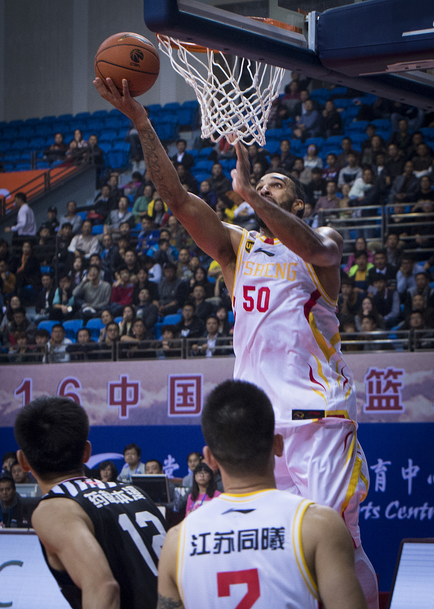 AYX-费德勒在皇家马德里比赛中连败，比分优势明显引发热议！的简单介绍