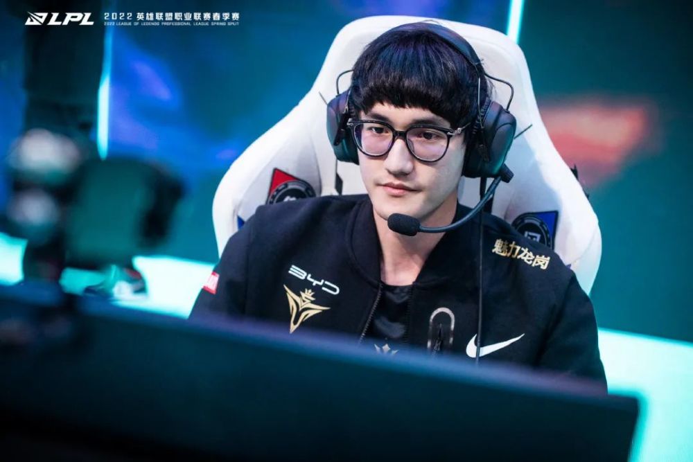 AYX-Karsa爆冷击败澳大利亚队，关键助攻引爆全场！的简单介绍