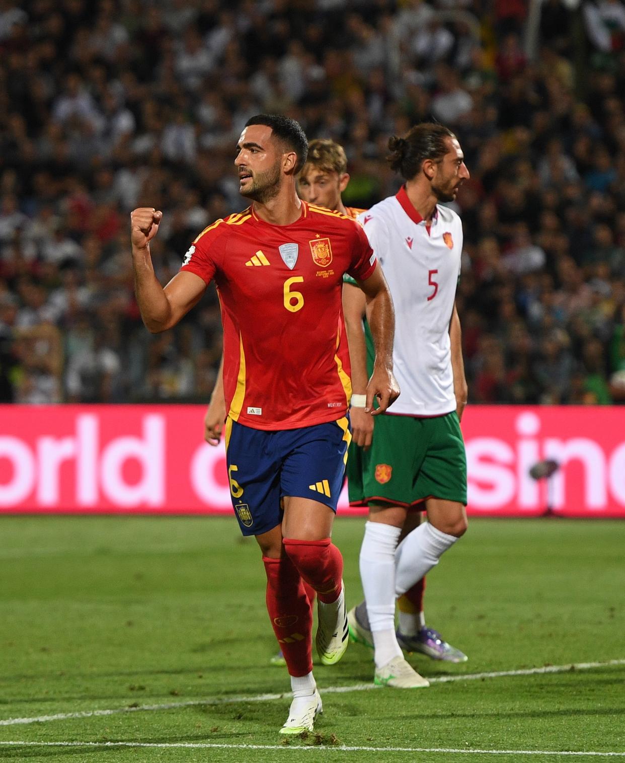 爱游戏- 梅西在西班牙队比赛中关键助攻,败北引发热议的球员